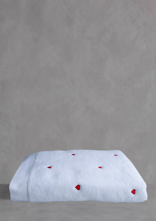 Рушник з вишивкою Love, білий з червоним