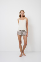 Костюм жіночий з шортами 