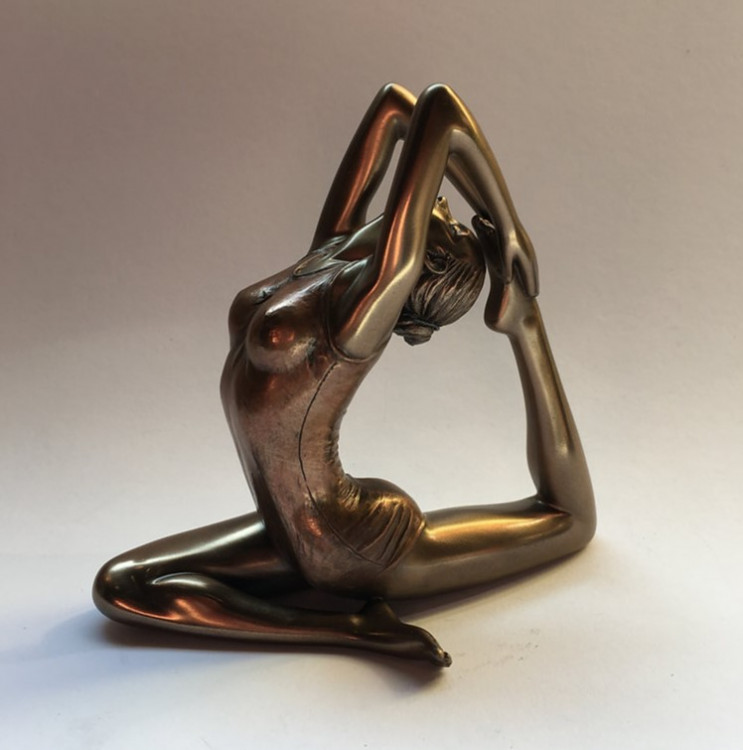 Статуетка "Мова тіла Йога-Королівський голуб" h-13