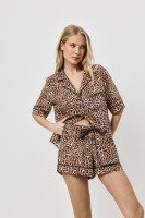 Костюм жіночий з шортами 