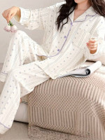 Костюм жіночий 