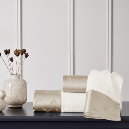 Набір рушників з ароматизатором "Colibri", біло/бежевий