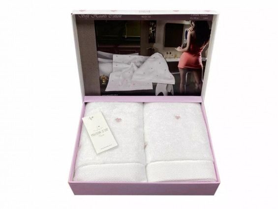 Набір рушників з вишивкою "Love", білий/рожевий