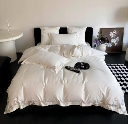 Постільна білизна з вишивкою "Bridelia", біла