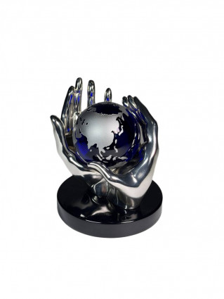 Декор "Світ у долонях" h-15, колір срібло