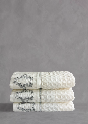 Набір рушників з вишивкою "Brise apone",  кремовий